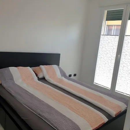 Appartamento Casa Marisa, 40 Metri Dalla Vallecrosia
